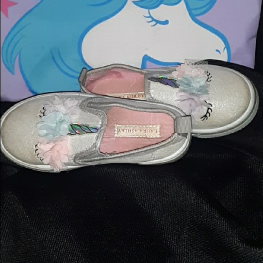 🦄 UNICORN Sneakes - Picture 5 of 7